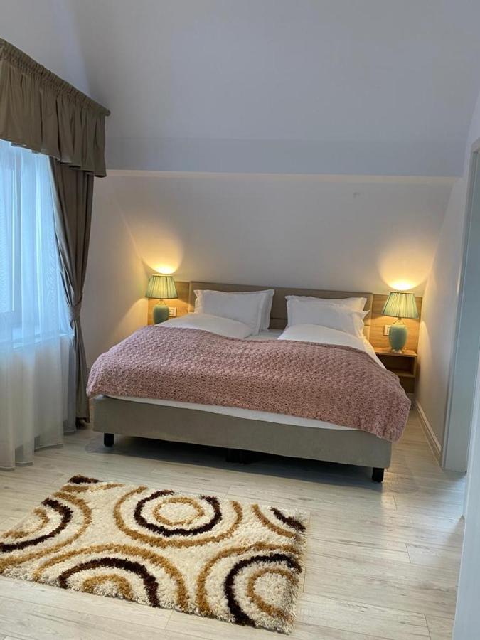 Apartaments Rîşnov 外观 照片
